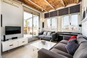 Stunning 2-bedroom Apartment With Two Terraces